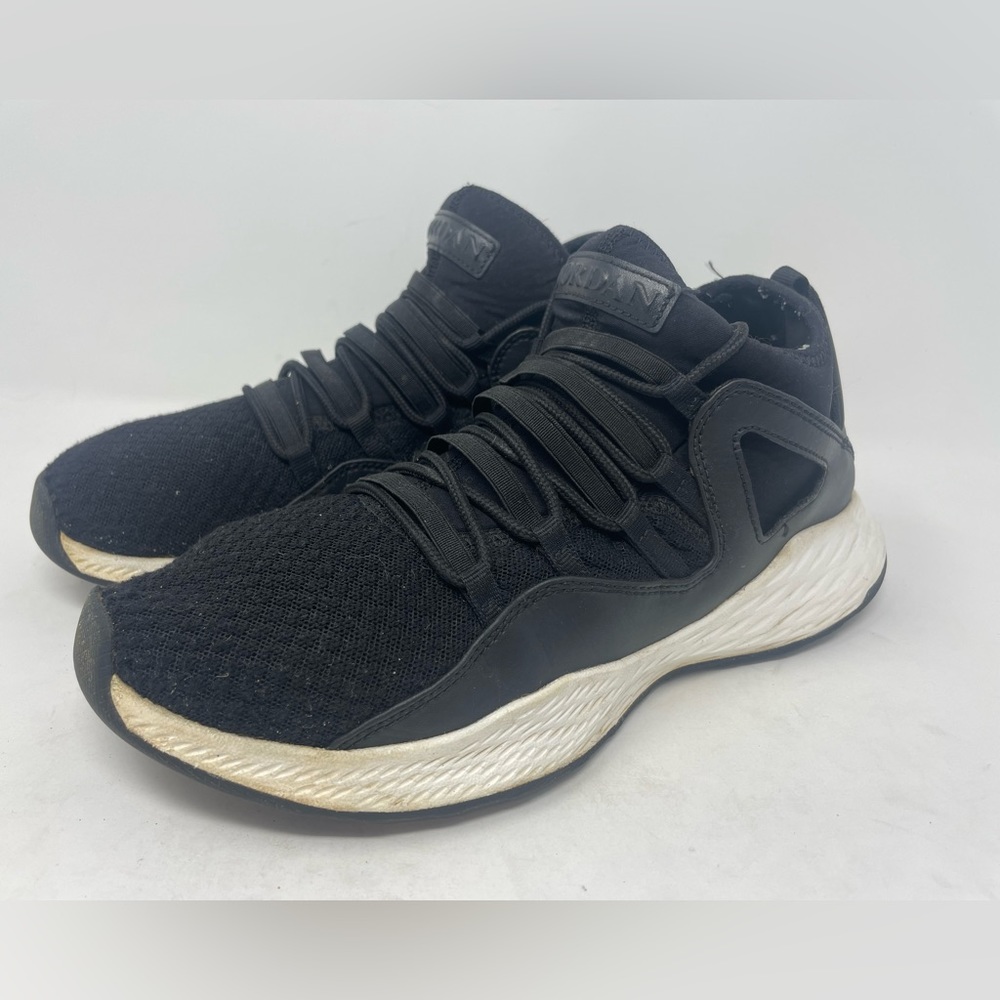 Nike Jordan formula 23 mens size 9 881465-005 shoes sneakers